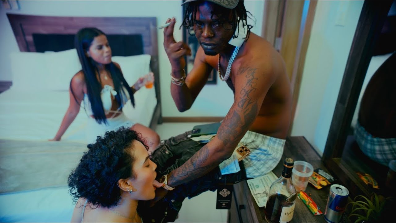 Qwella - Dunce N Dawk (Official Music Video)