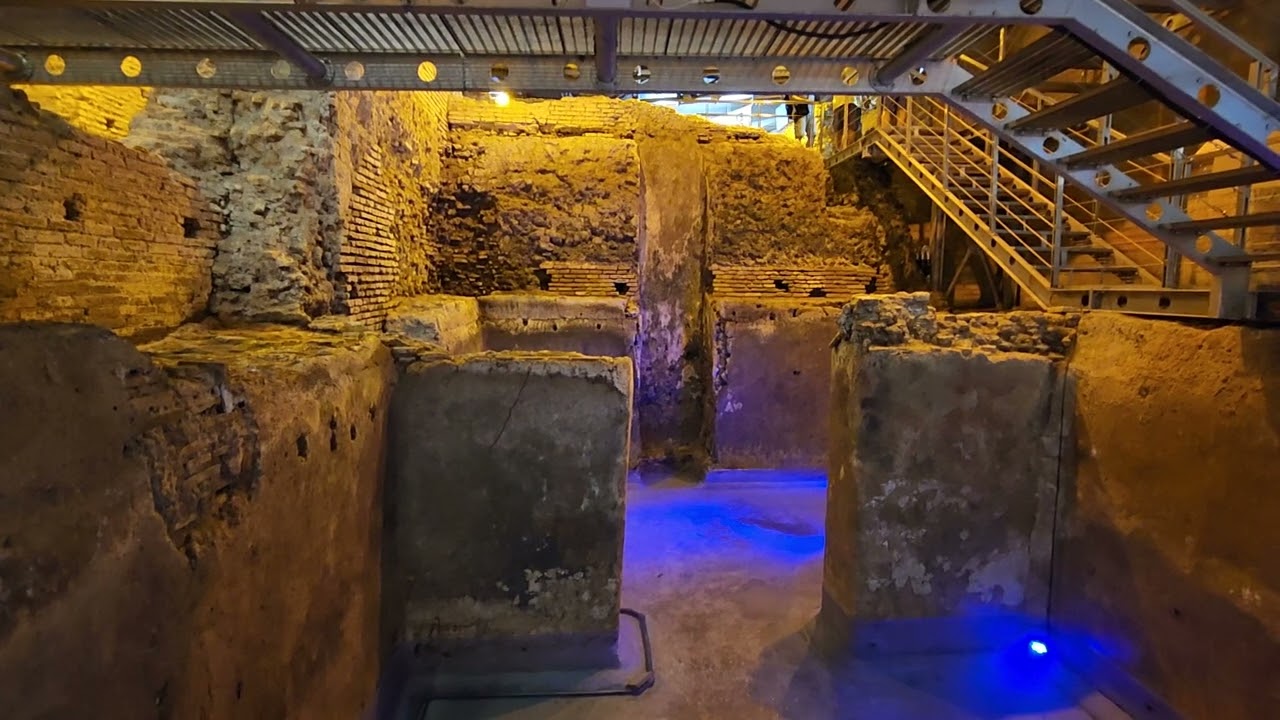 Vicus Caprarius, Rome archaeological site by Trevi Fountain