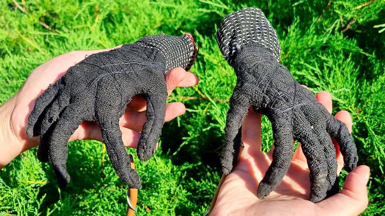 An old bucket and gloves are a great idea for the garden!