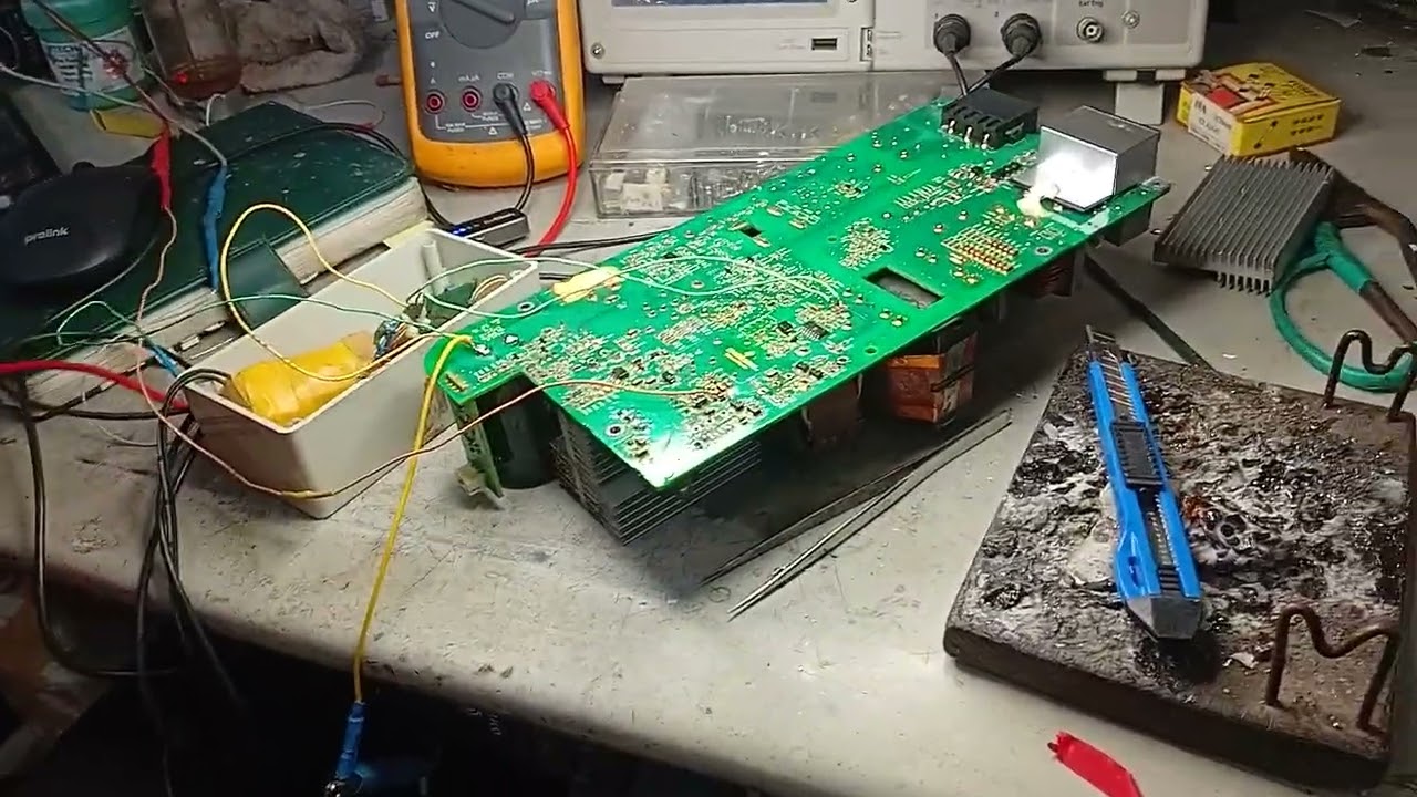 56: Cấp nguồn và kiểm tra IC IR 21814 của module Emerson R48-2900
