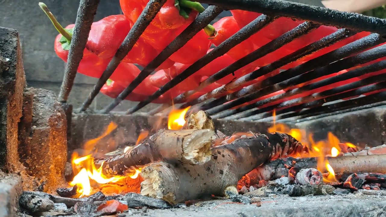 PIMIENTOS ASADOS A LA BRASA