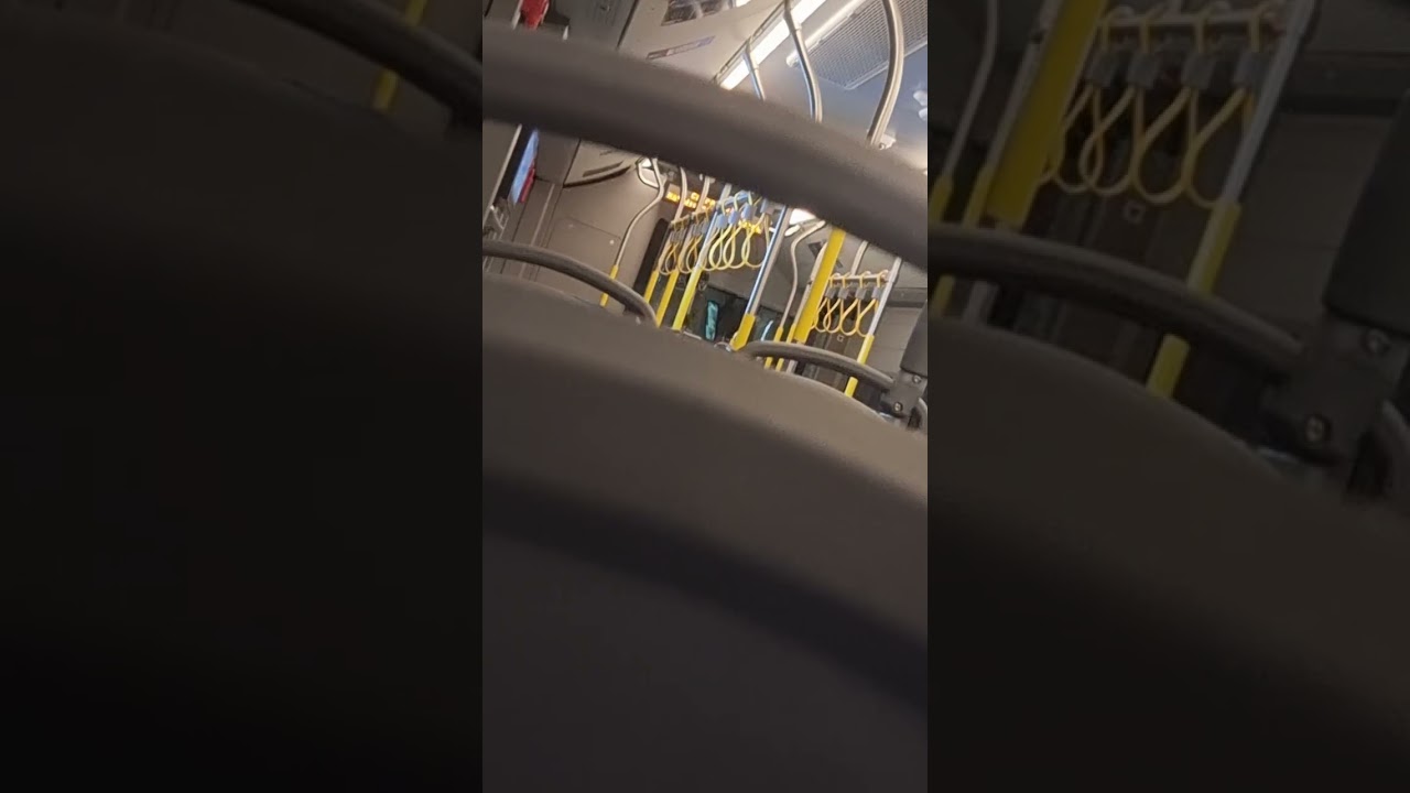 עליה לקו 9 לרכבת עד הלום