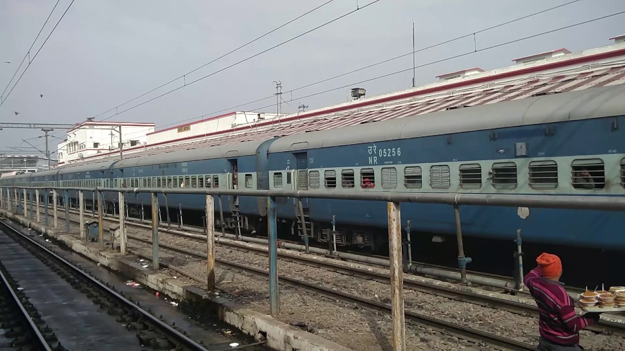 Raees - Train arriving at Bareilly Railway Station
