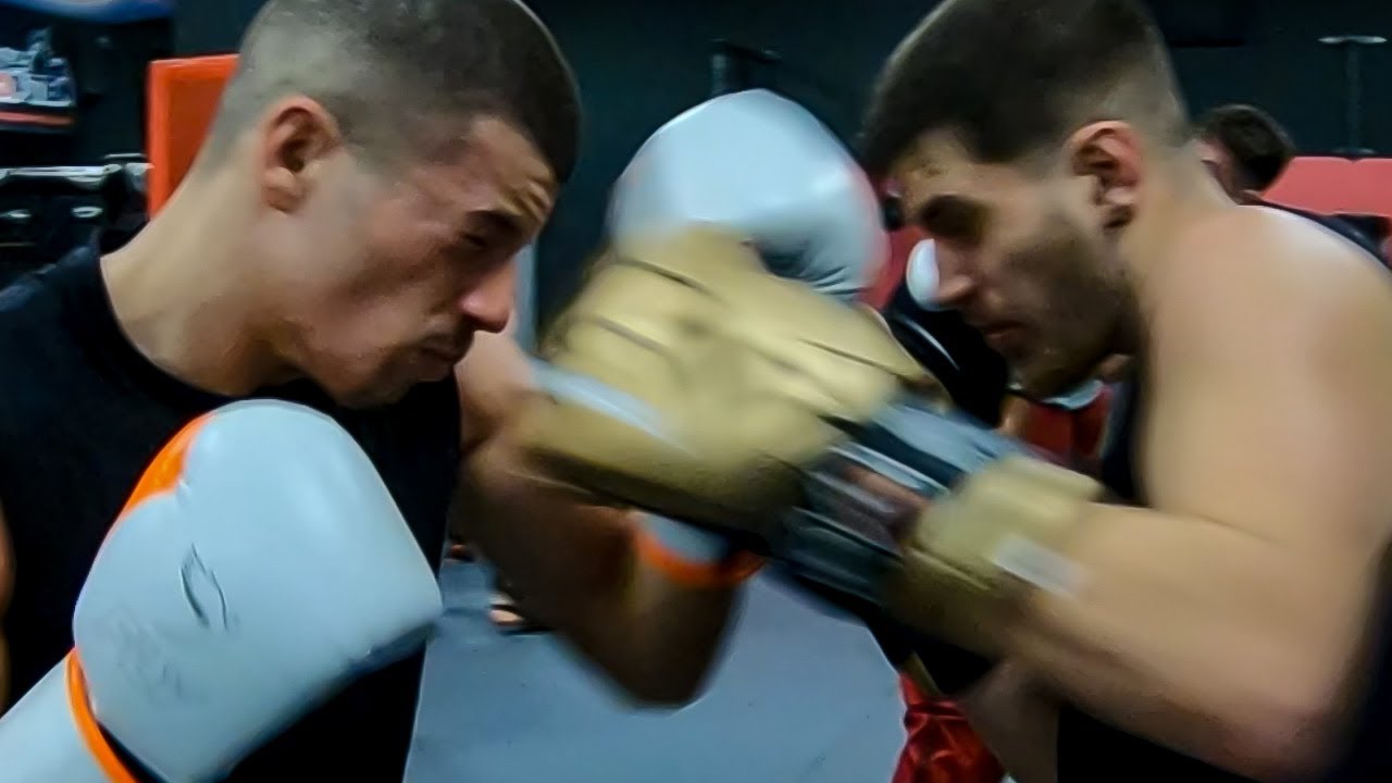 Hit Squad Sparring: Tolga vs Ermond (mit Slomos)