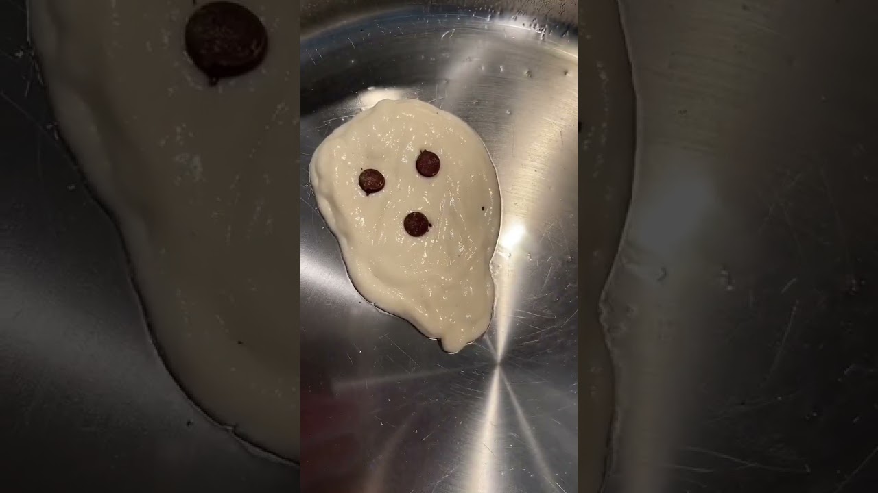 Ghost pancakes for Halloween breakfast