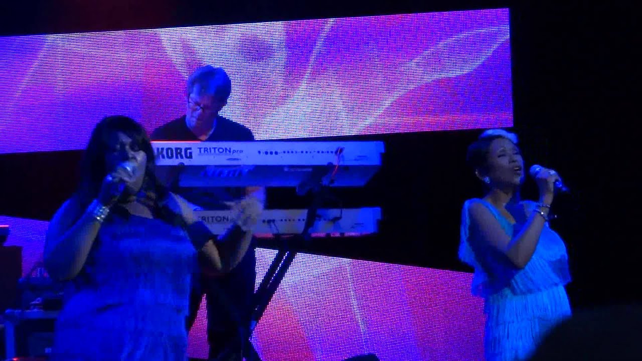 HOT TOGETHER-POINTER SISTERS-EPCOT 2013