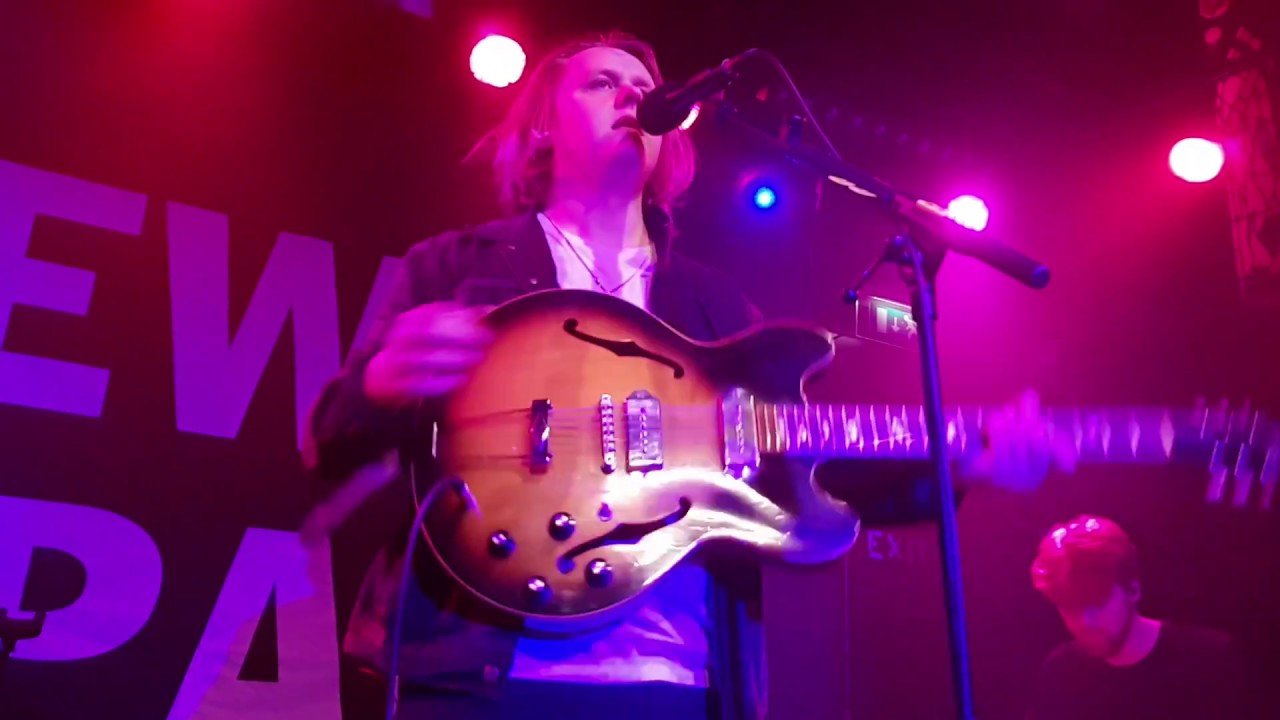 Lewis Capaldi - Something Borrowed (Live at Bitterzoet Amsterdam, 19/02/18)