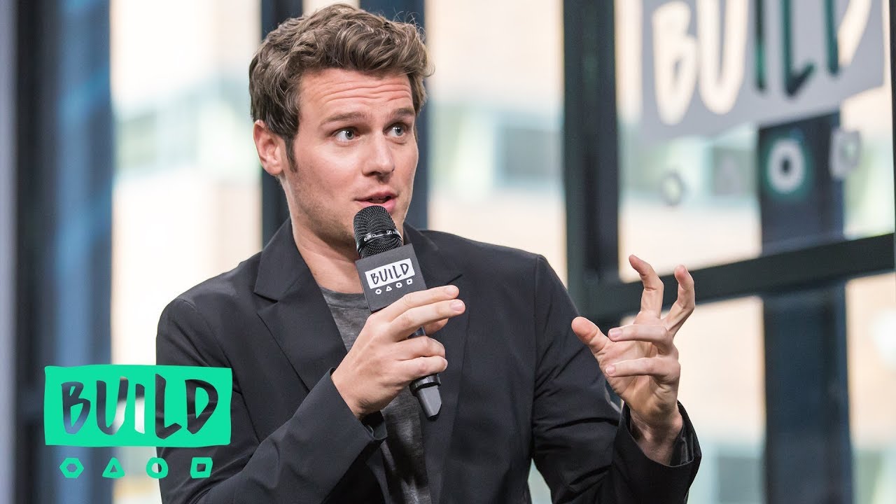 How Jonathan Groff Got The Lead On Netflix's  