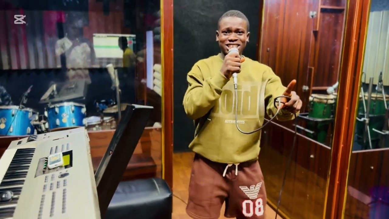 Osinachi Galadima with a new track. || Mmili Enwe ilo.