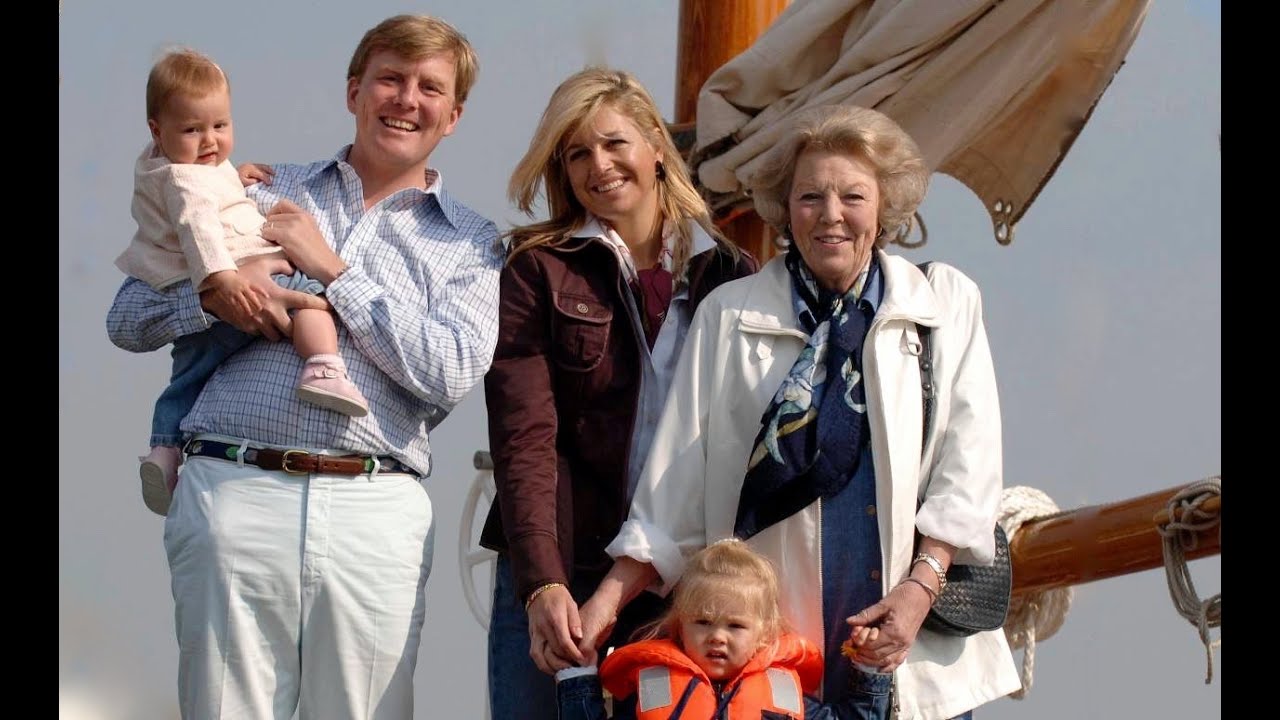 Prinses Amalia & Koninklijke familie varen op de Groene Draeck moederdag 2006