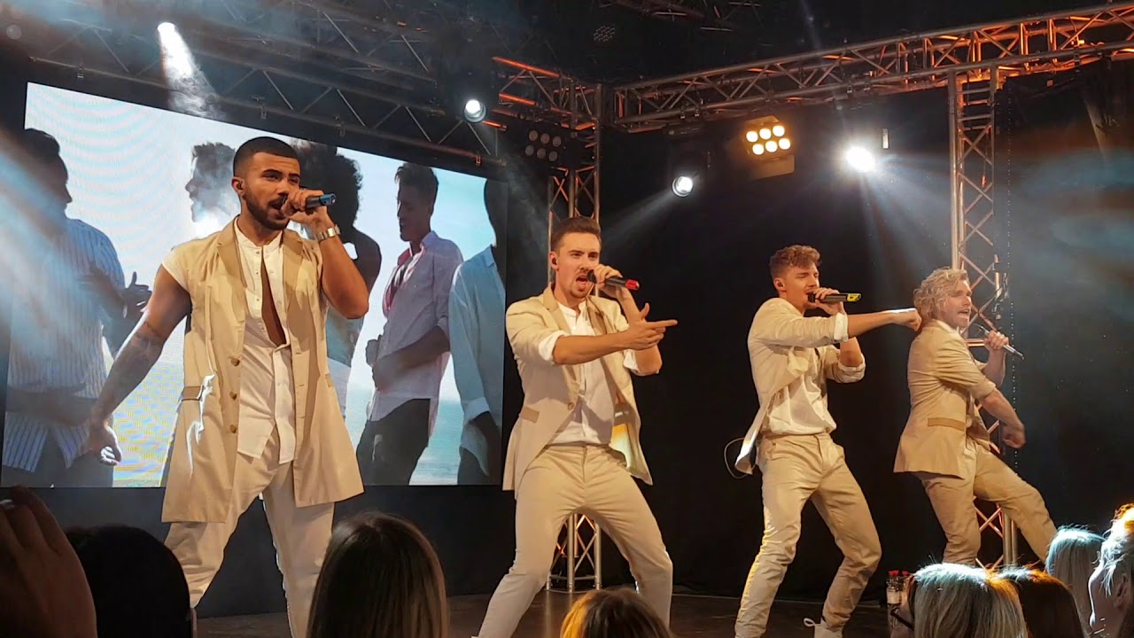 Feuerherz - Baby langsam München 31.10.18 Tour