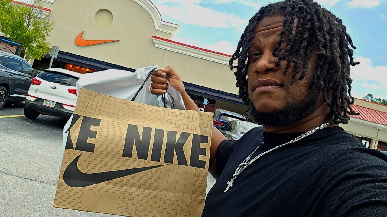 I FOUND A PAIR AT THE OUTLETS!!!