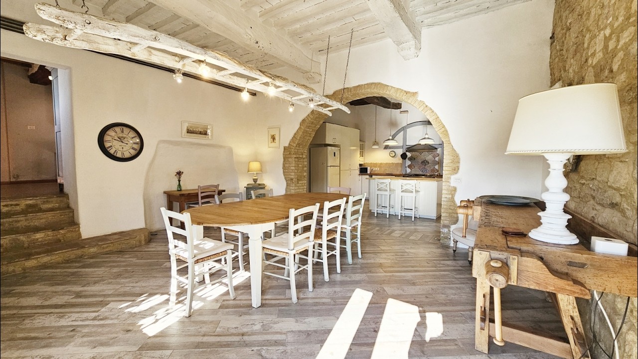 Casale di Charme con piscina Charming farmhouse with swimming pool,  Tuscany 