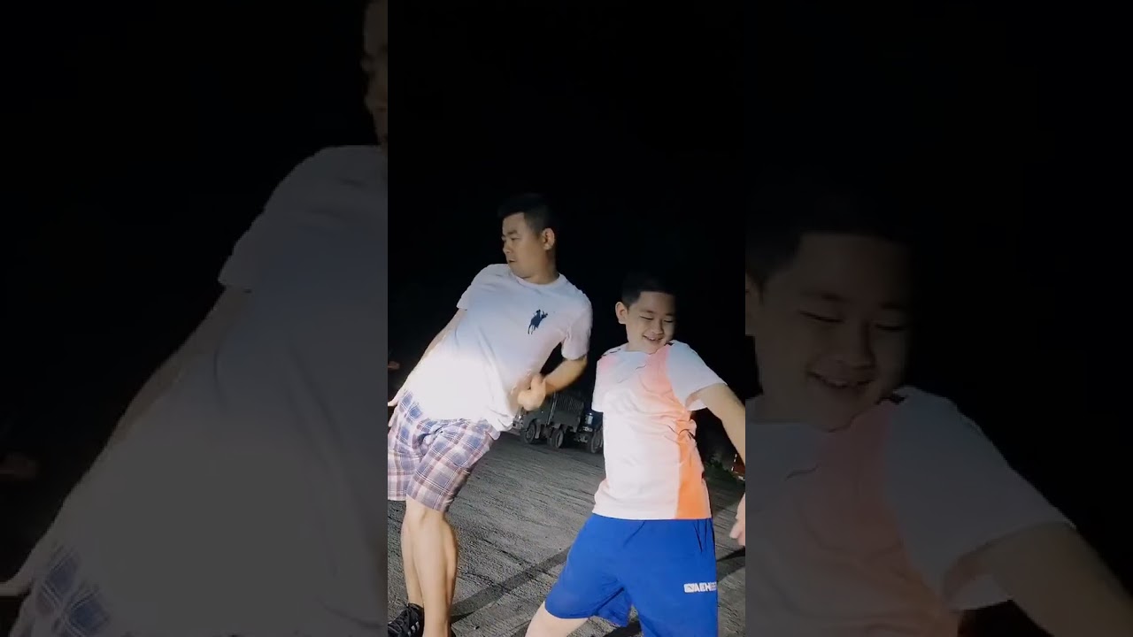 父子组合学跳舞 ，即兴乱舞！