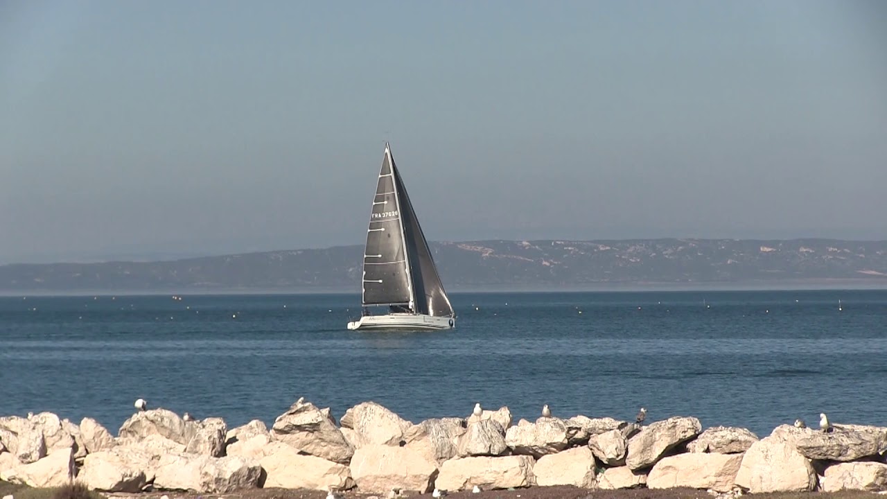 VOILIER FIRST 40 BENETEAU