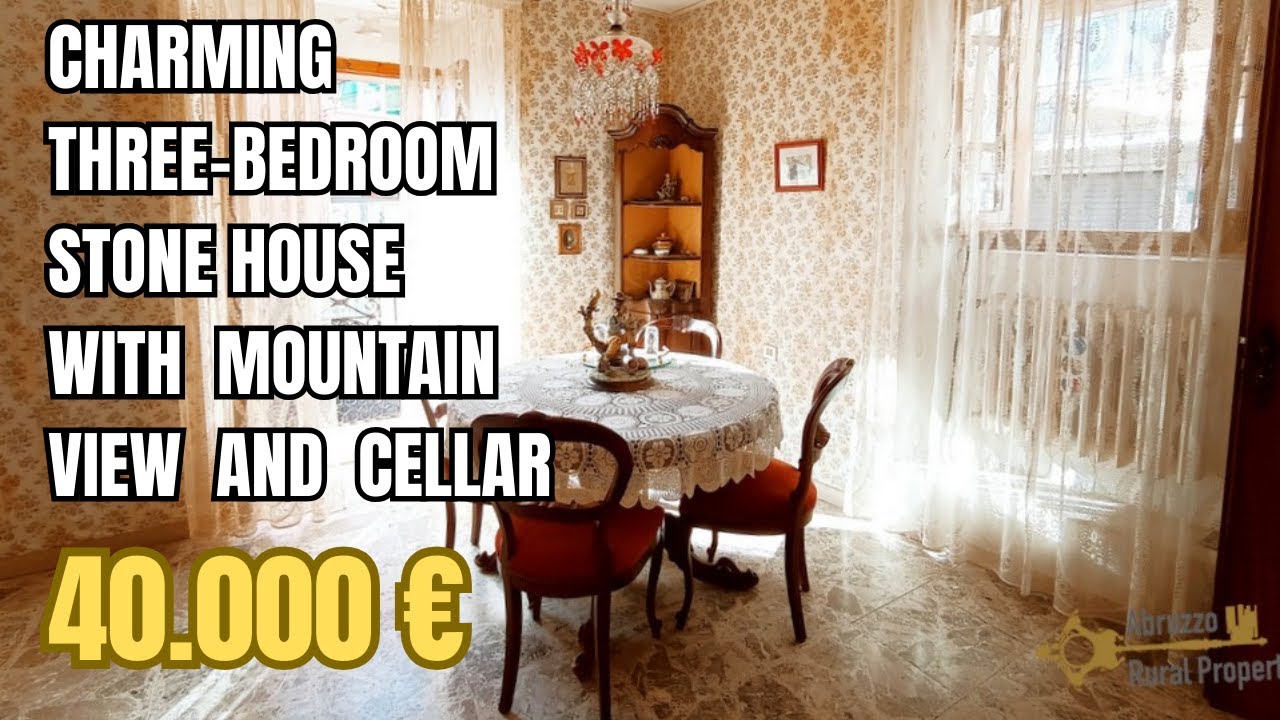 Charming three-bedroom stone house with mountain view and a cellar. Castiglione Messer Marino