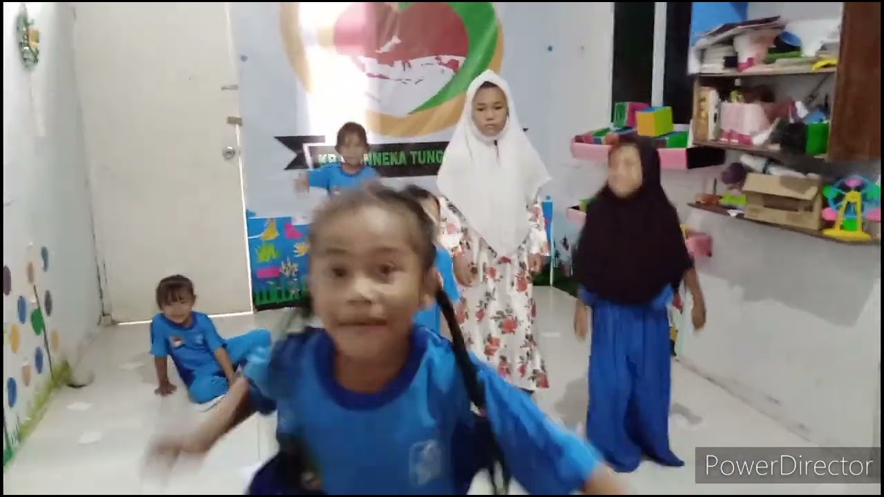 Bermain sambil belajar,bermain mencari angka
