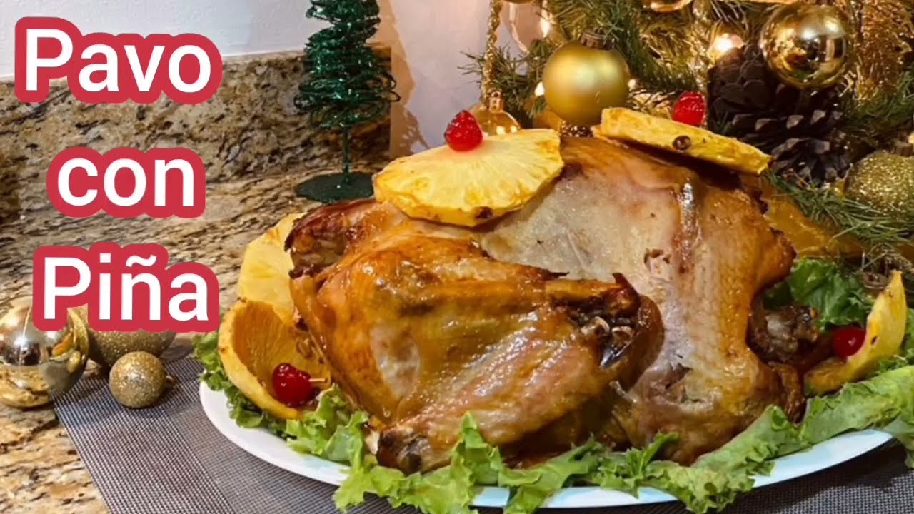Delicioso pavo al horno con vino blanco y jugo de piña estilo hawaiano