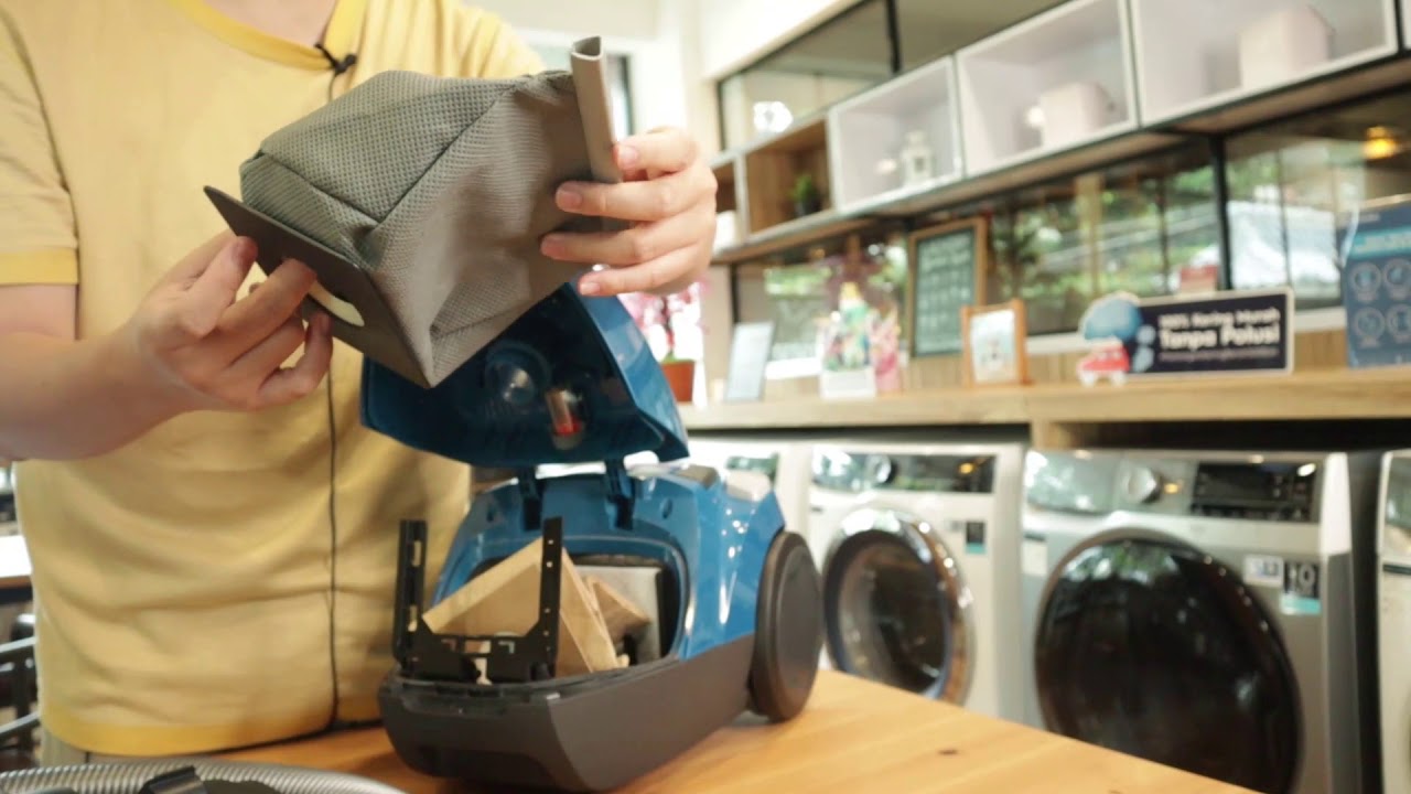 VACUUM CLEANER ELECTROLUX ( COMPACTGO - Z1220 )