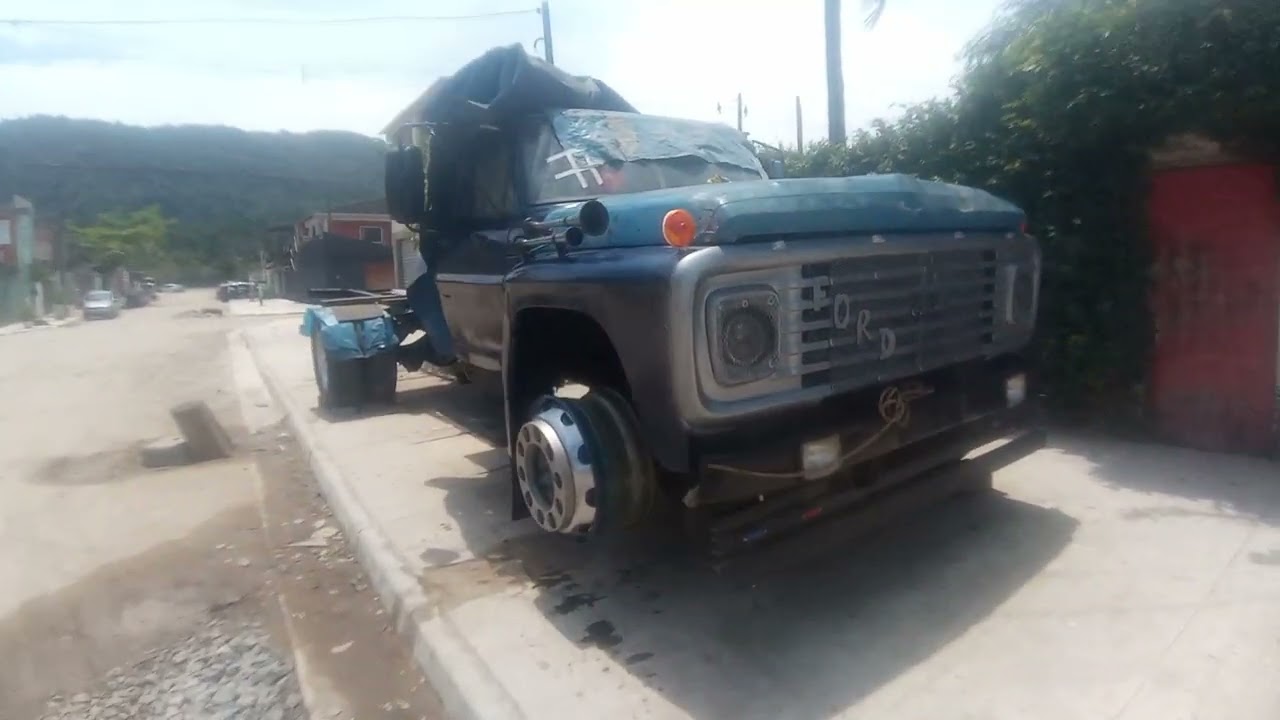 Ma um talento domigao isquilo Du Ford f600 azulão