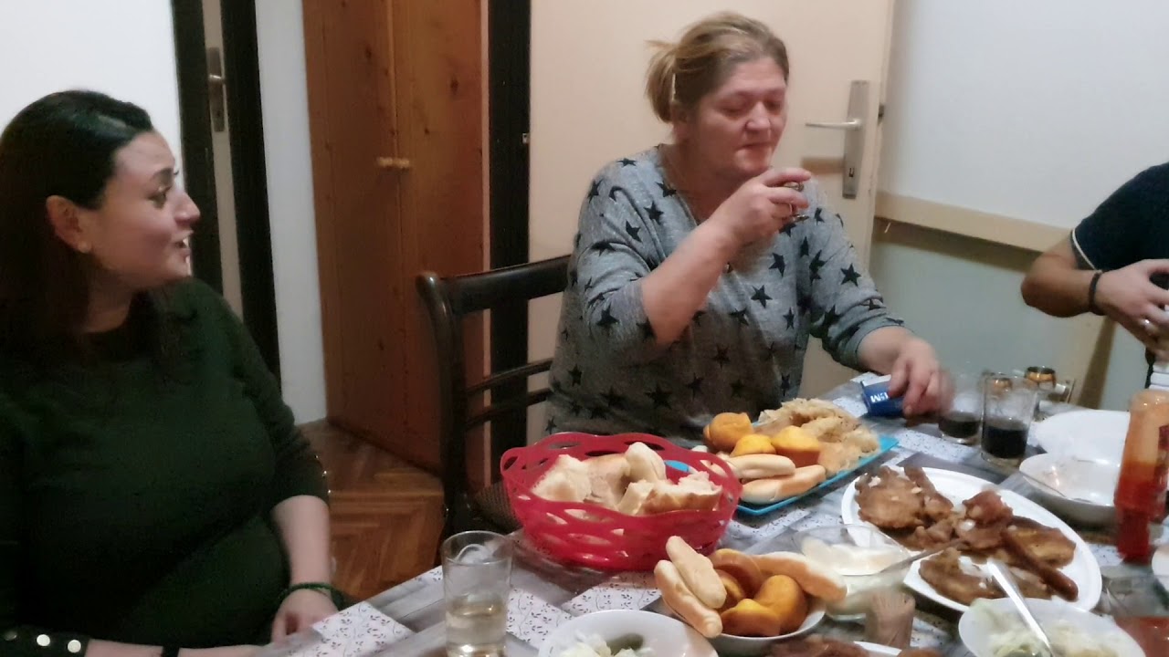 KOD KUMOVA NA BABINJE(3)