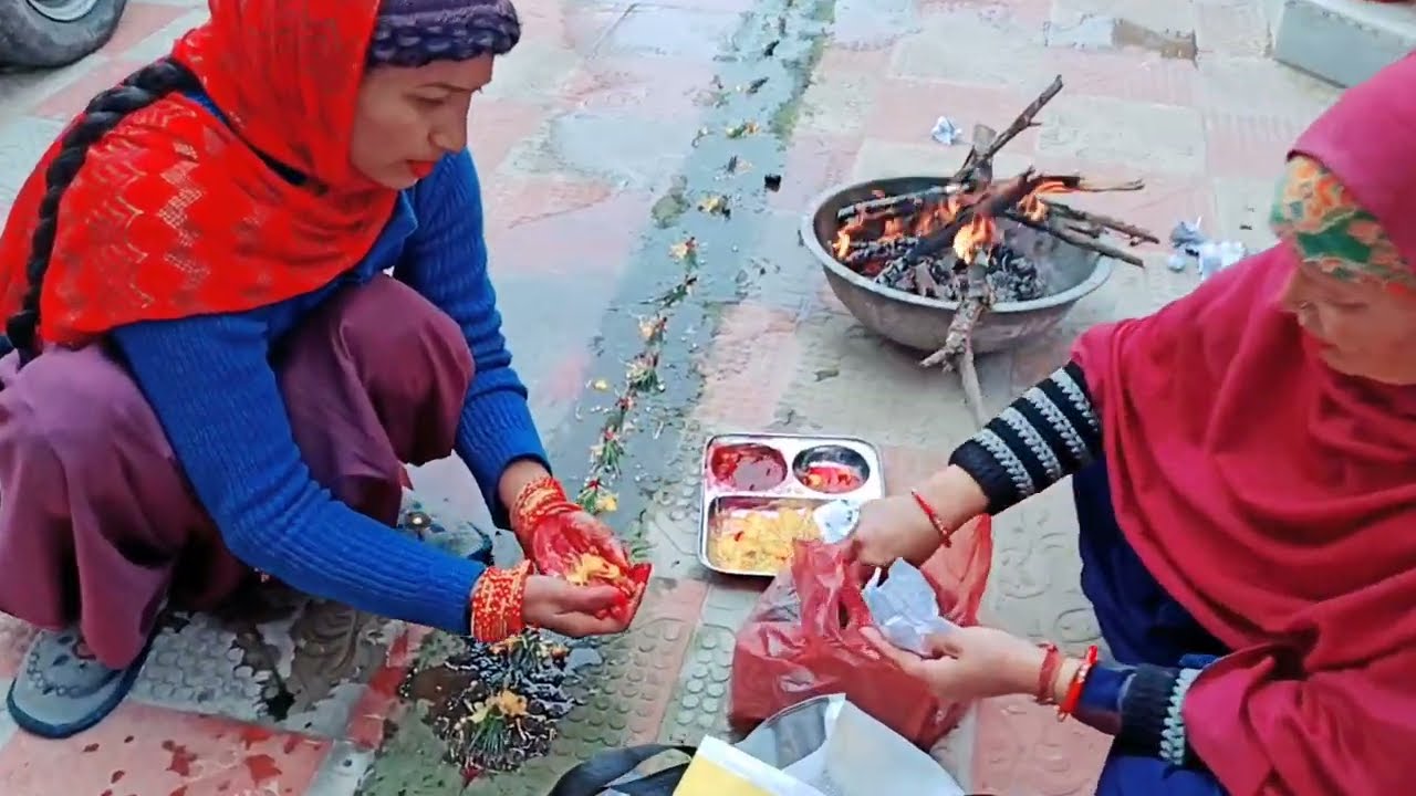 Bat pooja#Himachal ka culture#पहाड़ीlife #pahadilog #raste ki pooja