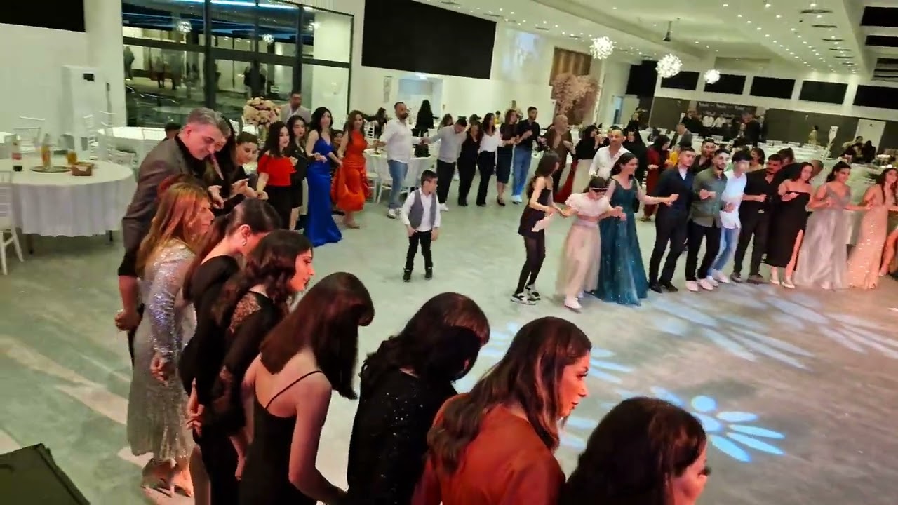 Aşkın Akgül - Barış Taylan - Ali Tekin - Halay - Sahne Performans