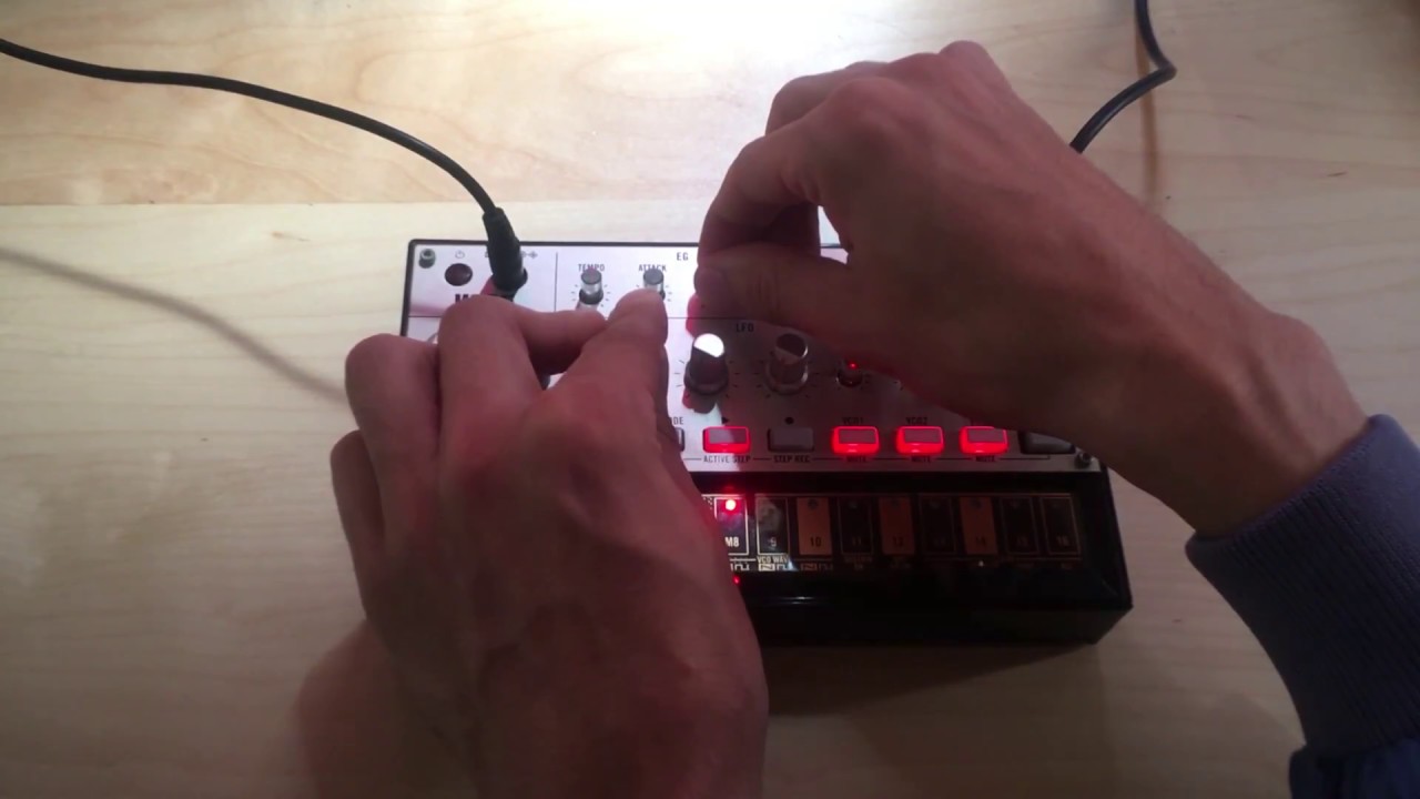 Korg Volca Bass/Volca Sampler/Midi Keyboard Retro Performance