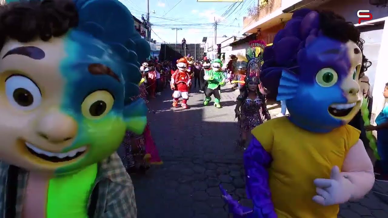 Baile de Disfraces El Tremendo 4 de Enero de Chimaltenango - 4 - Marimba Orquesta La Gran Manzana