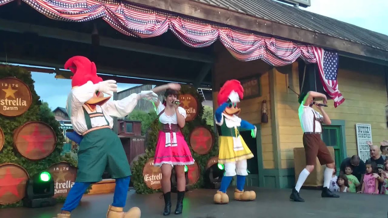 Canta con Woody Oktoberfest 2014 - PortAventura 1/7