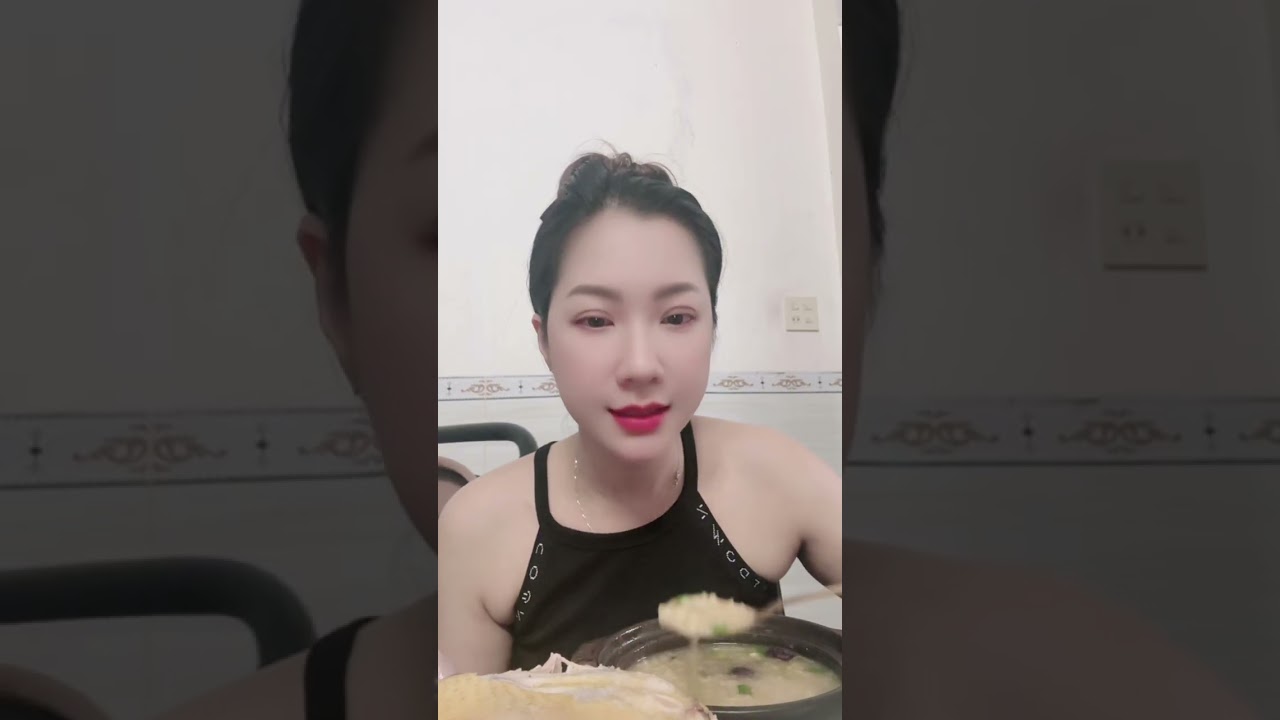 Ăn gà hầm sâm cùng em cả nhà ơi!!!