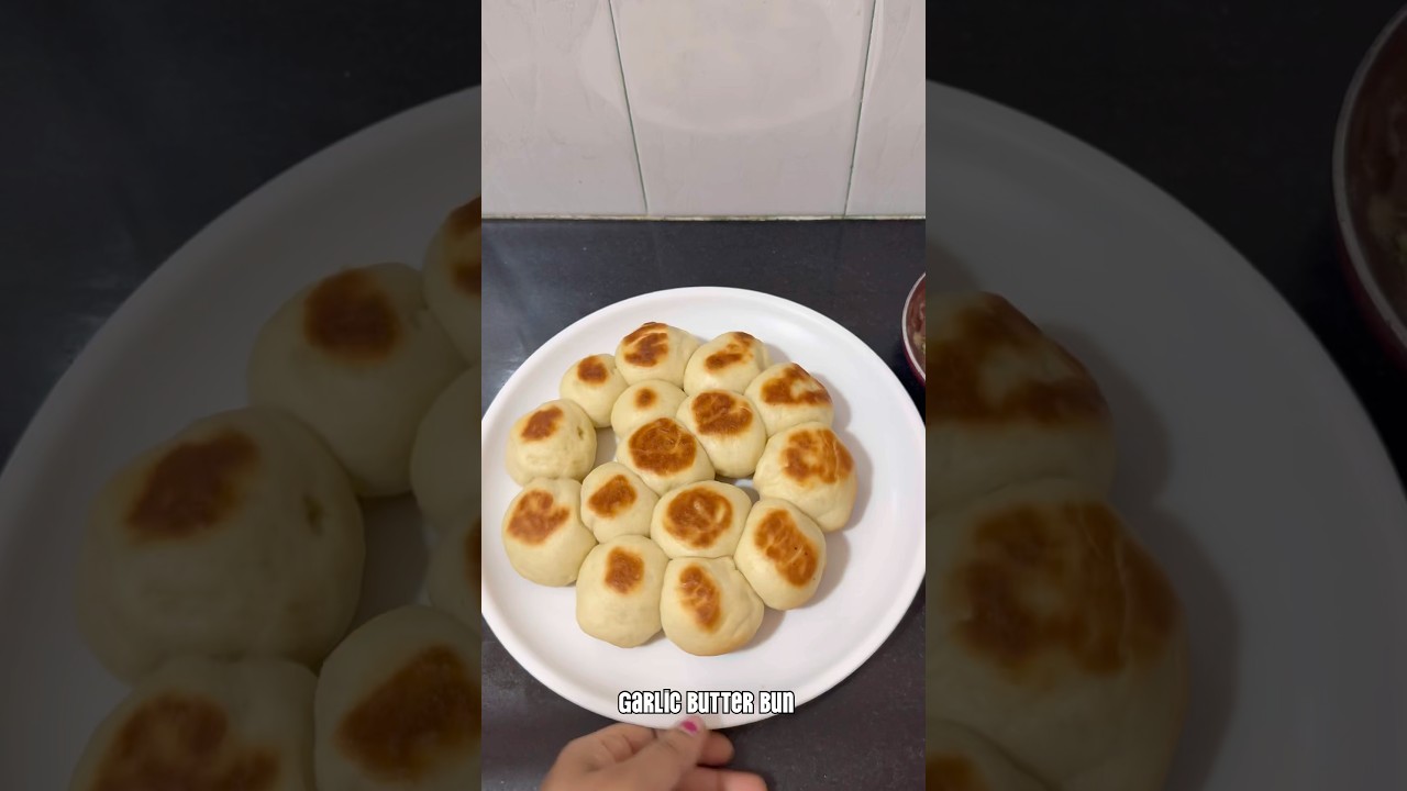 #recipe#viral#vadapav#easyrecipe #cooking#shortvideo #foodie#cookingvideogarlicbutter,￼pav kirecipe