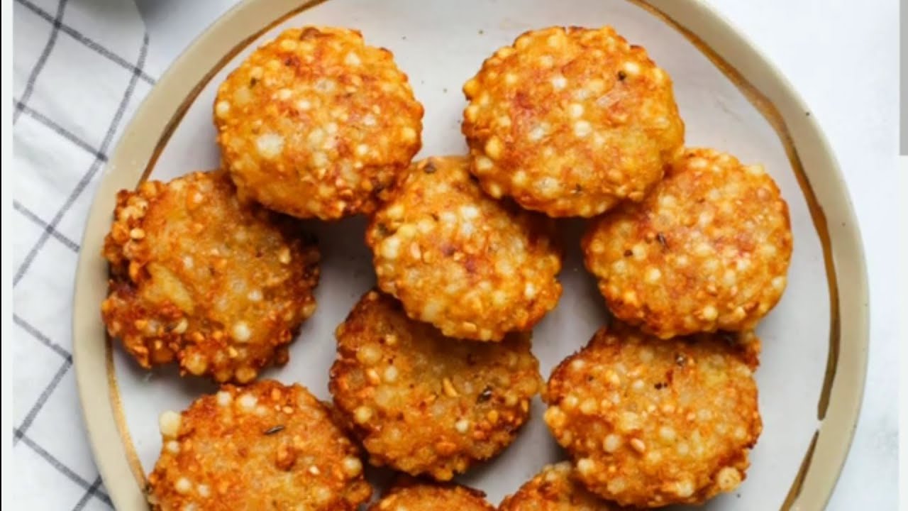 “एकदा खाल तर पुन्हा पुन्हा कराल असा कुरकुरीत मोत्यांचा वडा!”#vishakhakitchen#sabudanavada