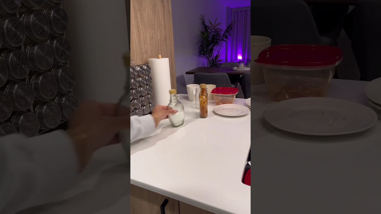 Let&rsquo;s clean up after dinner 🫧🤍 #closingshift #evening #nightroutine #cleanwithme #cleaning #reset