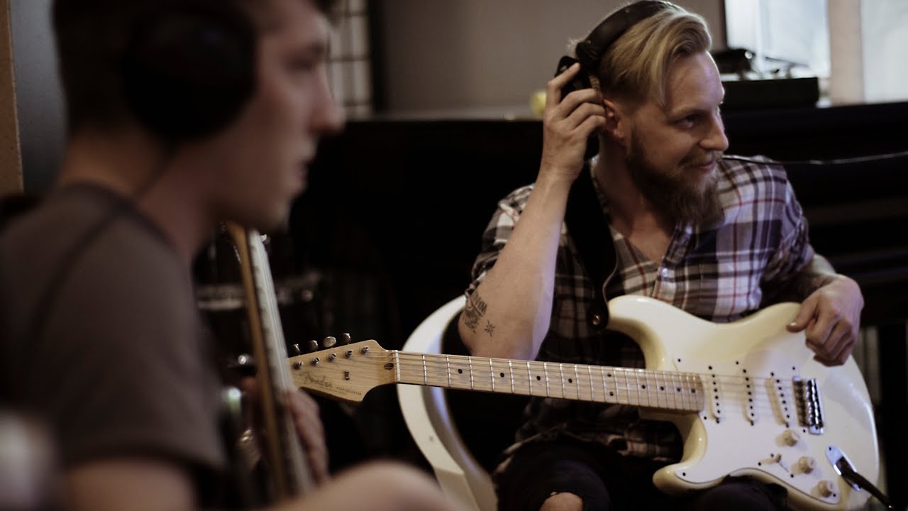 LIKE SNOW RECORDING SESSION 