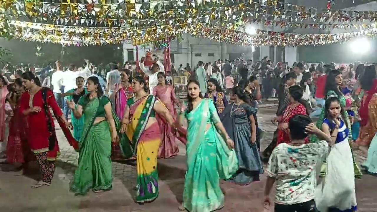NAVRATRI 2023 GAYATRI NAGAR SOSAYTI KAMREJ CHAR RASTA