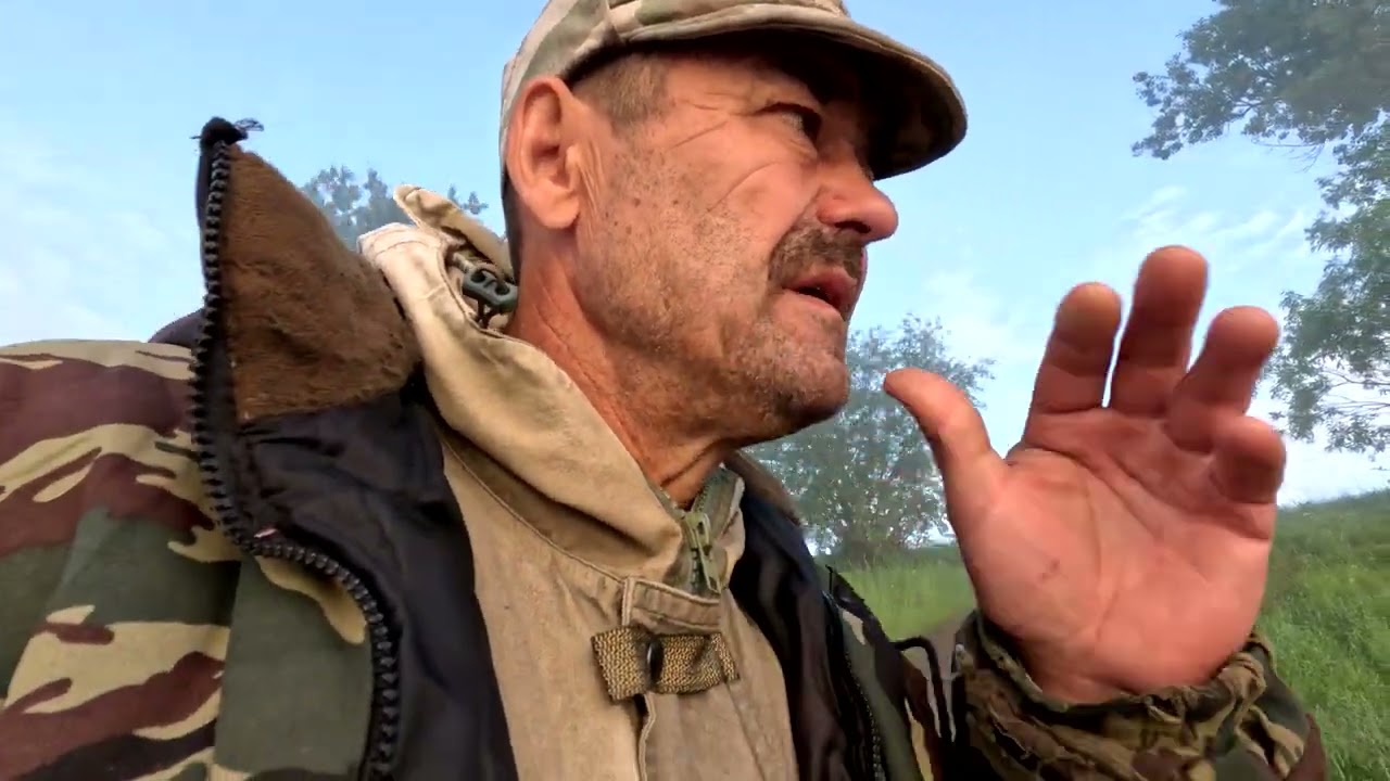 Енисей с Витьком рыбачили.Рыба клюет.