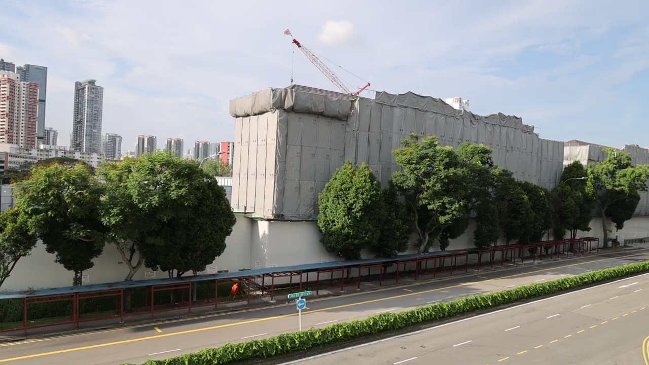 HISTORY SINGAPORE. Redhill Close SIT apartment block demolition