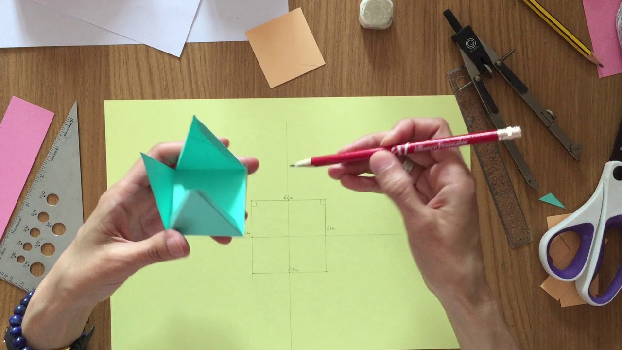Comment faire une pyramide en papier