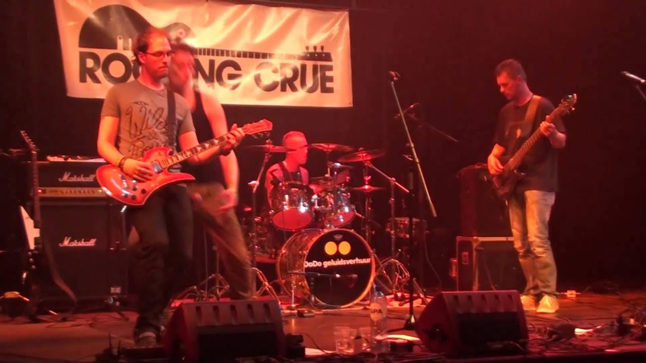 Rocking Crue (Live in 