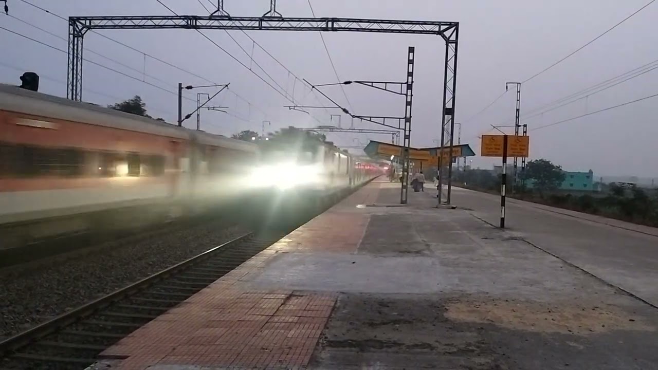 ER Queen Meets Crawler!! High Speed Xing and Meetup at Howrah Chord!!