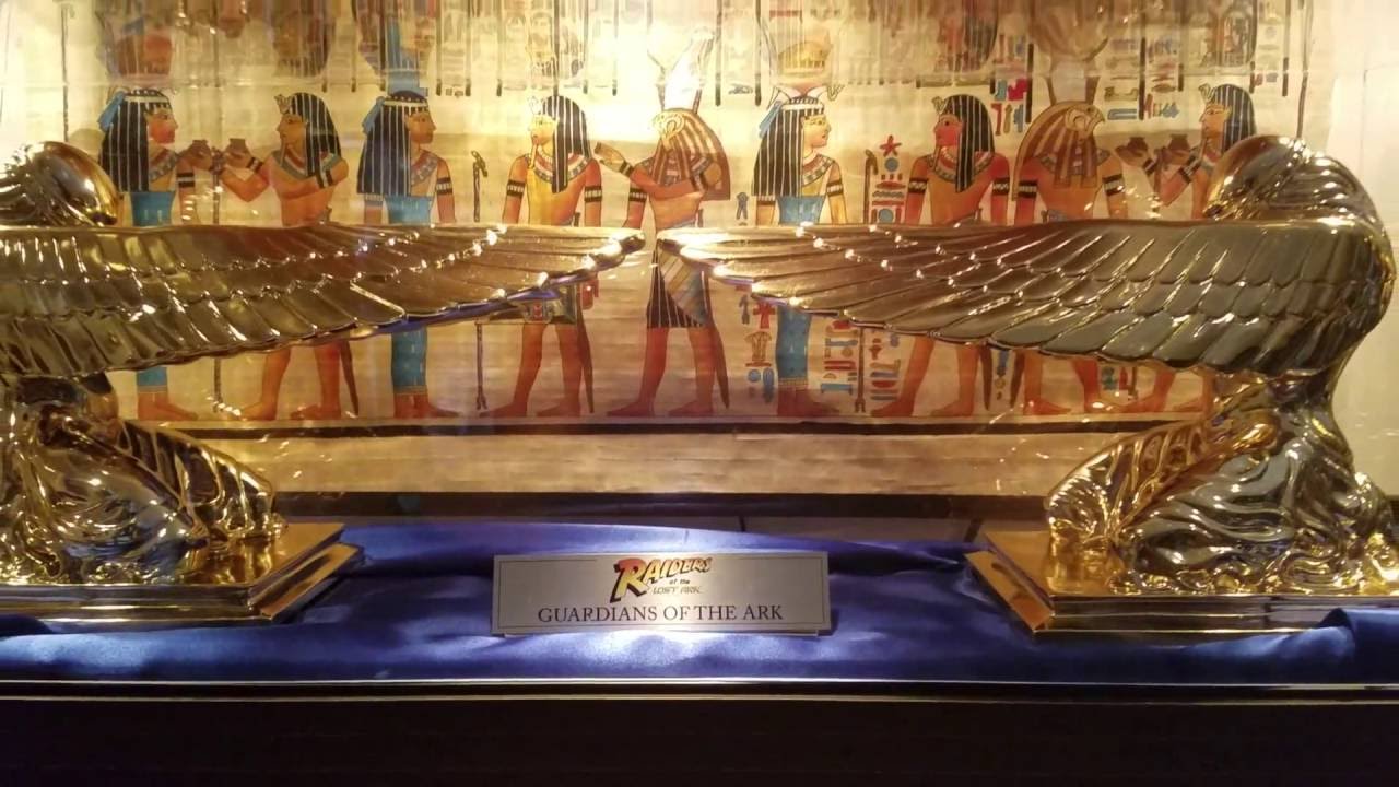 Indiana Jones ROTLA Ark of the Covenant Golden Cherubs Prop Replicas