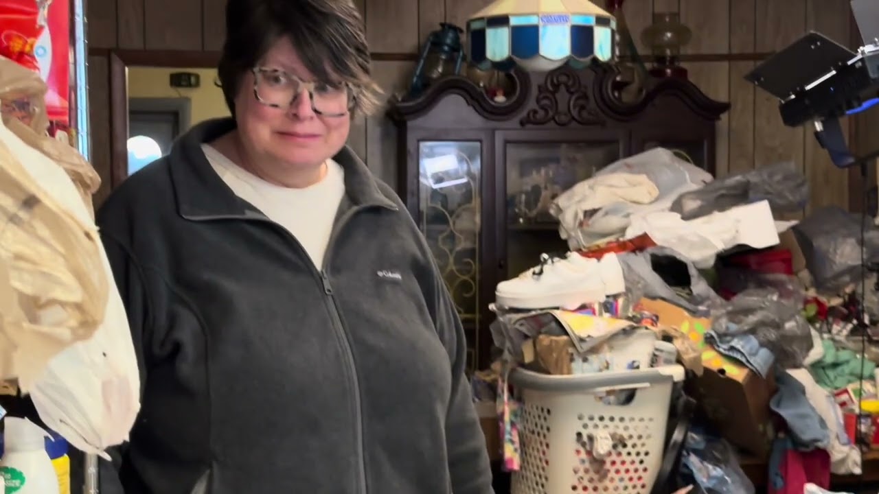 America's Biggest Hoarders: Promo