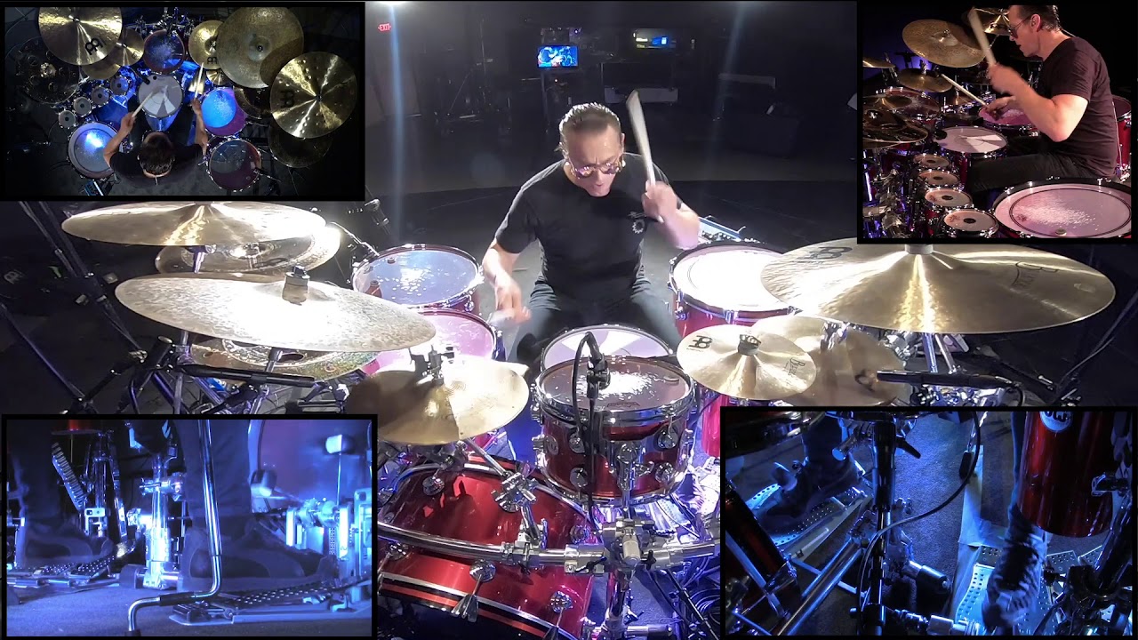 Thomas Lang playing 