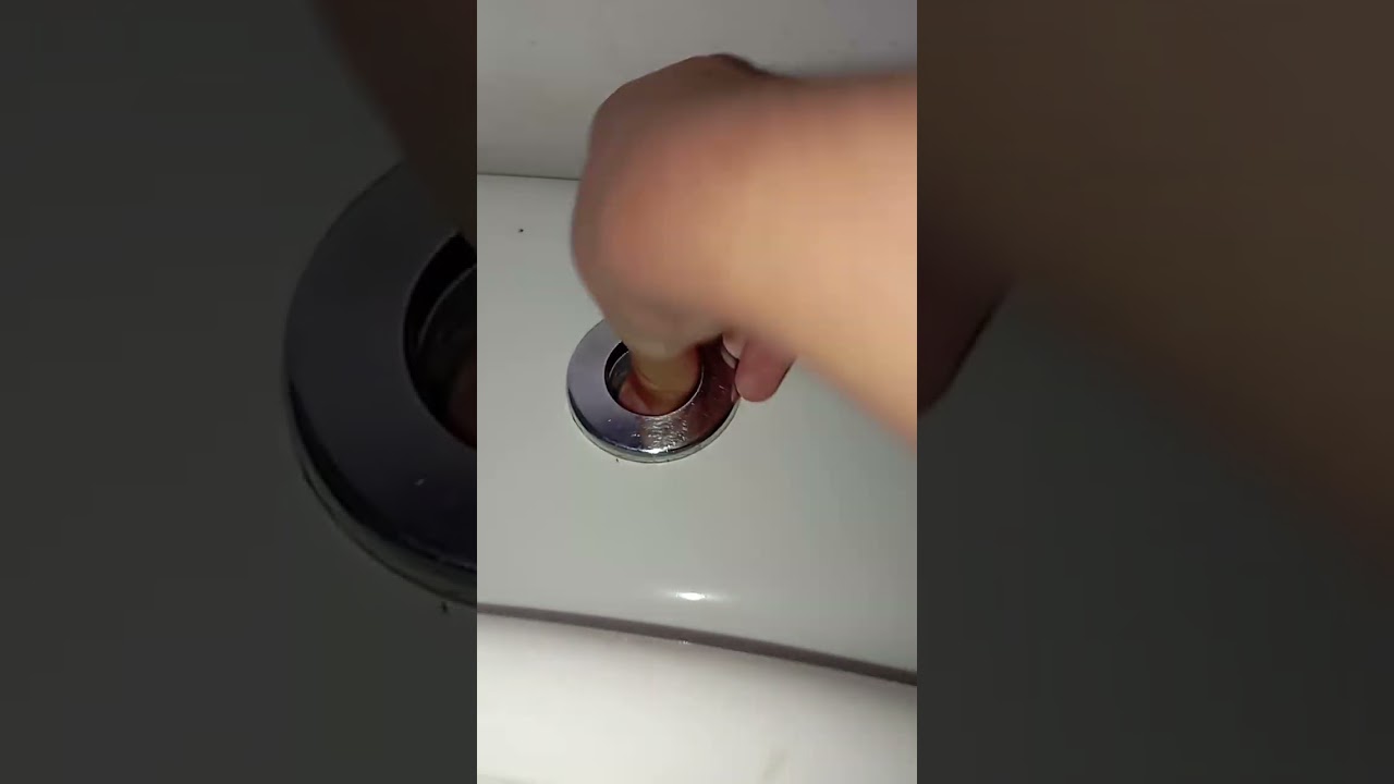 Bacia Sanit&aacute;ria Deca Ravena 7⁰ Gera&ccedil;&atilde;o 1.6 gpf 6lpf Com caixa acoplada.