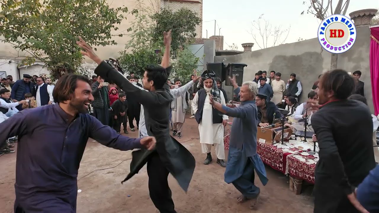 Zubair Nawaz | Pashto Sada Sada Saaz | Pa Ro Ro Qeda Qadamon || With Mast Dance | HD 2025@pashtomp