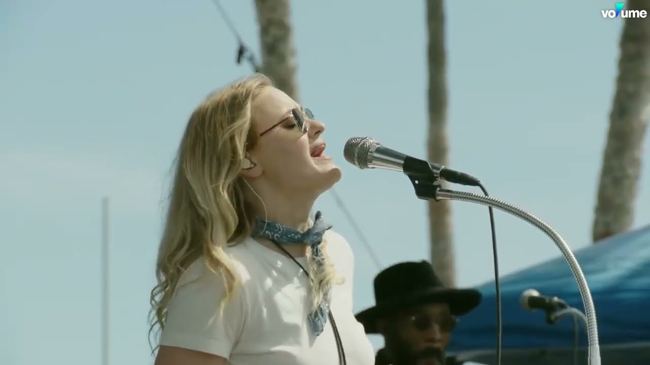 Aly & AJ - Break Yourself (Live at BeachLife)