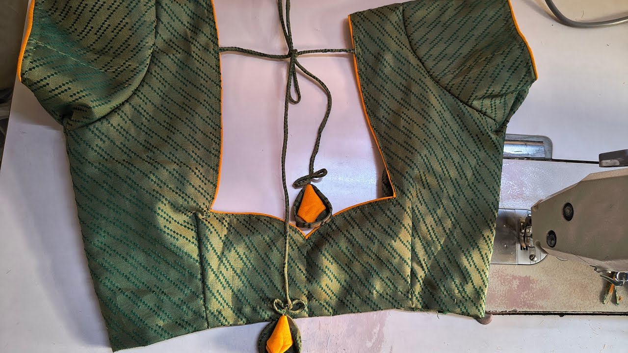 Anitha koli tailoring  is Live simple 4tecks full lining blouse cutting and stitching