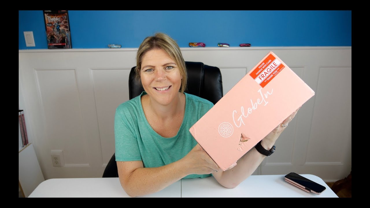 Let's Travel The World - GlobeIn Subscription Box