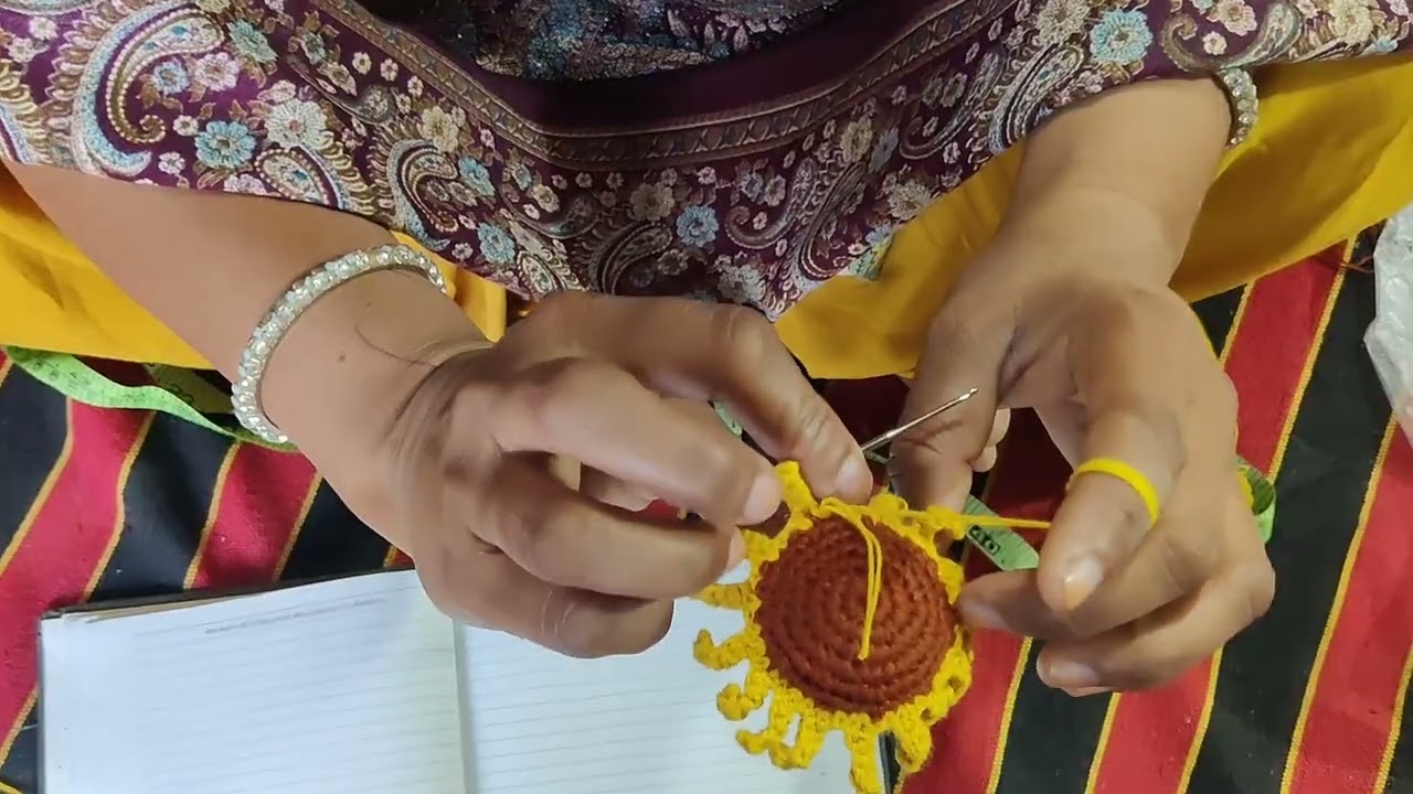 क्रोशिया से सूरजमुखी बनाने का आसान तरीका / Easy way to crochet a sunflower, Crochet work, #HandMade 